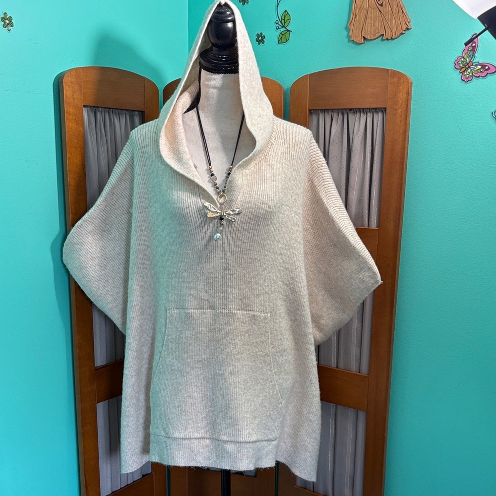 Time and Tru Light beigey tan Hooded shirt sleeve Poncho Sweater